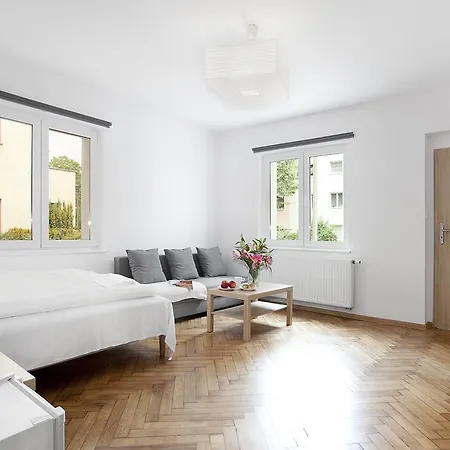 Aparts Apartment *